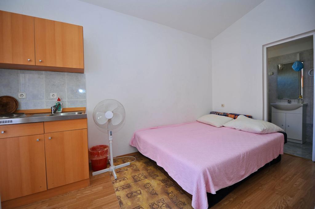Dorica Dabo Appartement Novalja Kamer foto