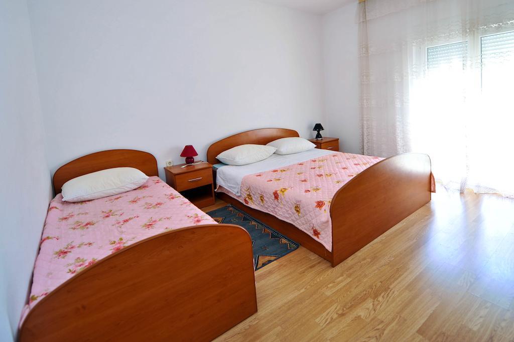 Dorica Dabo Appartement Novalja Kamer foto